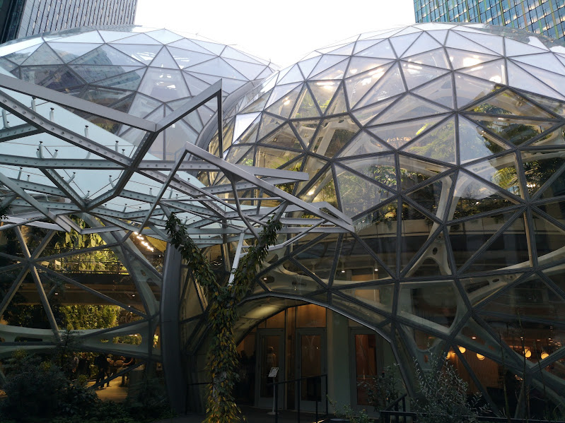 Amazon Spheres, une forêt urbaine pour la tech à Seattle