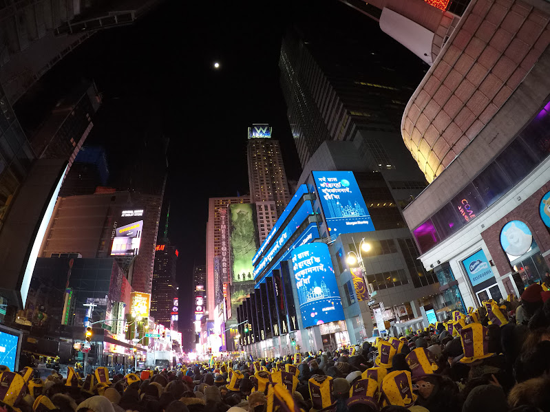 Times Square Countdown Erleben Sie die Nacht, als die ganze Welt aufhörte, sich zu drehen.